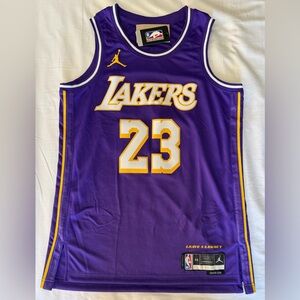 Nike Air Jordan NBA LA Lakers LeBron James #23 Jersey HM4877-504 Men’s Sz: M(44)